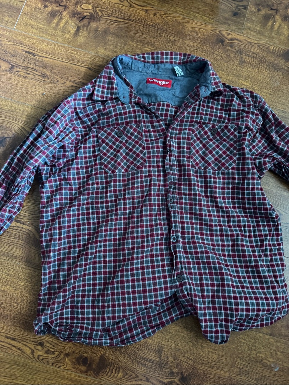 Wrangler Red and Blue Plaid Casual Button-Down Shirt